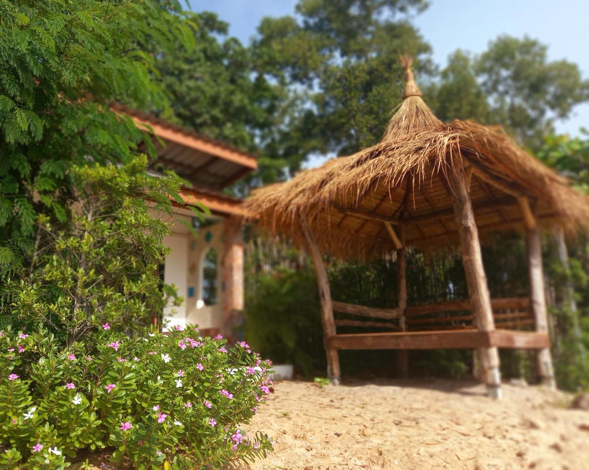 Sabai Sabai Beach Bungalows Ко Паям Стая снимка