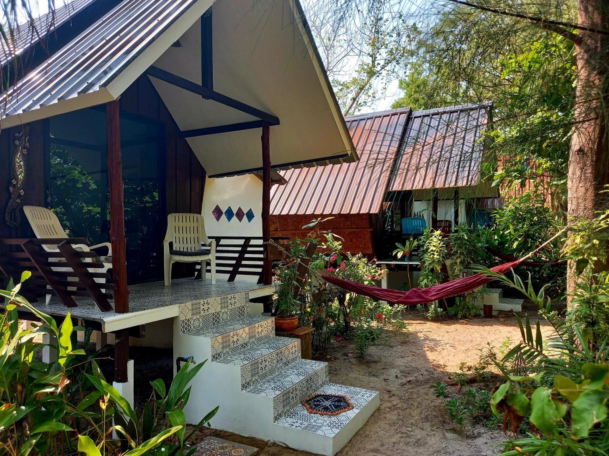 Sabai Sabai Beach Bungalows Ко Паям Стая снимка